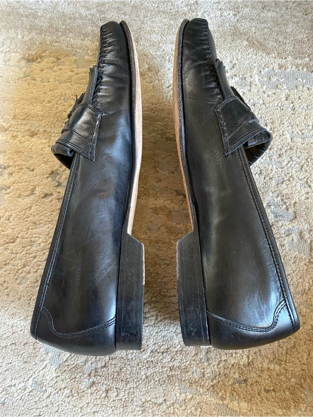 Johnston and Murphy Wing Tip Black Leather Tassel Loafers Dress Sboes Slip On
